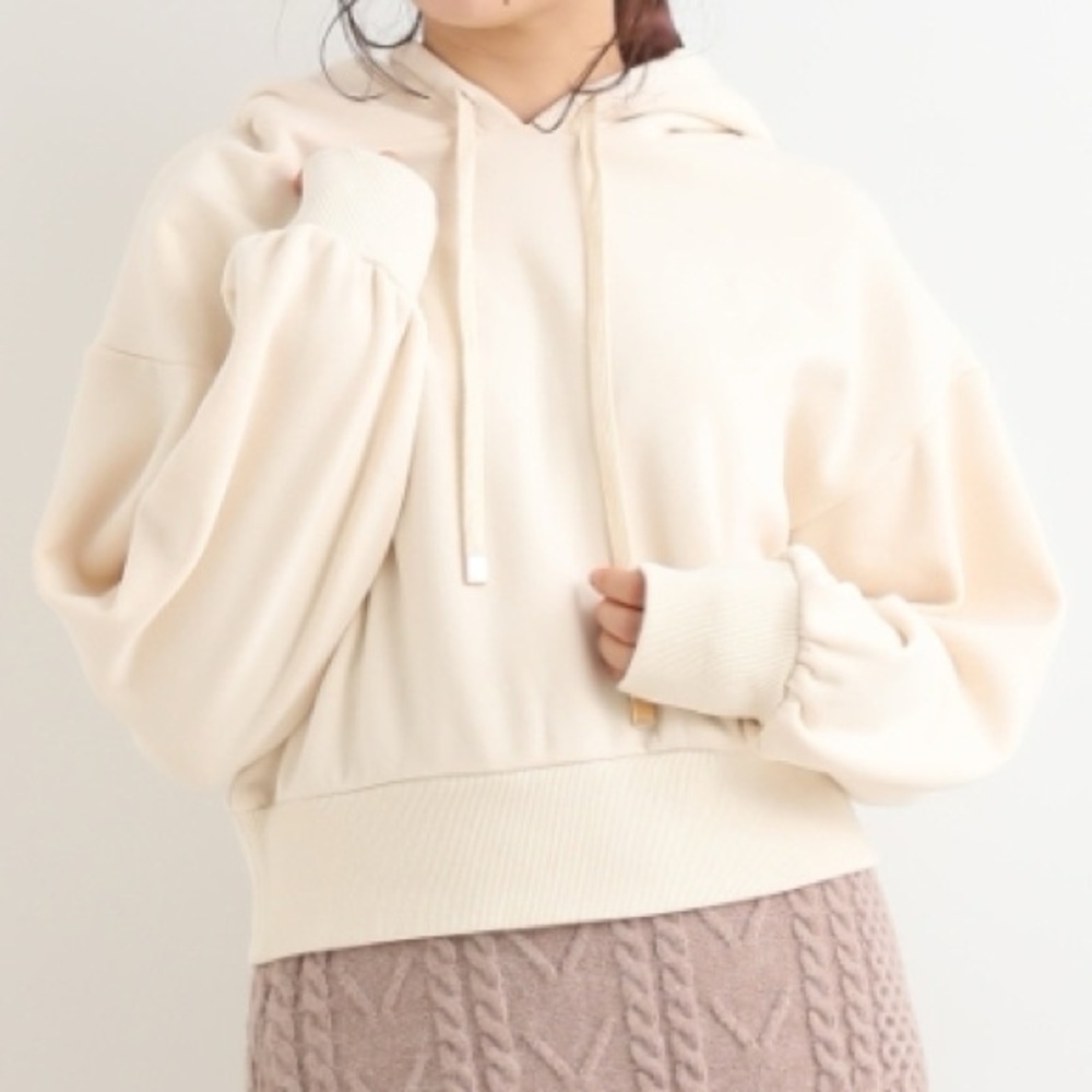 Majestic Legon Soft Fleece Lined Cropped Hoodie Size M Ivory Japan Kawaii